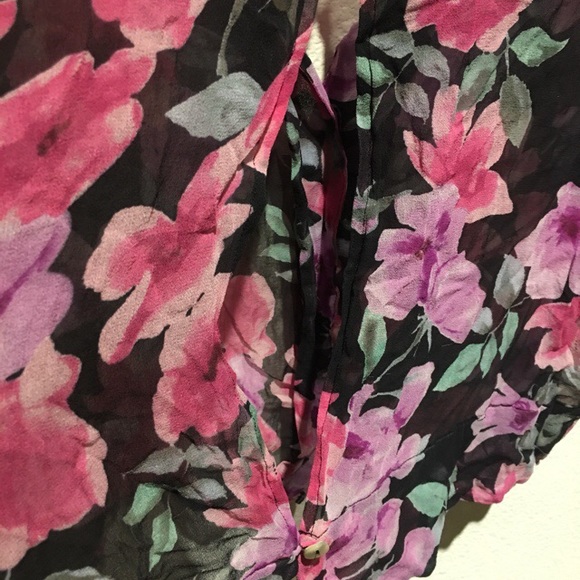 Robbie Bee Silk Floral Pink and Black Top - Picture 8 of 8